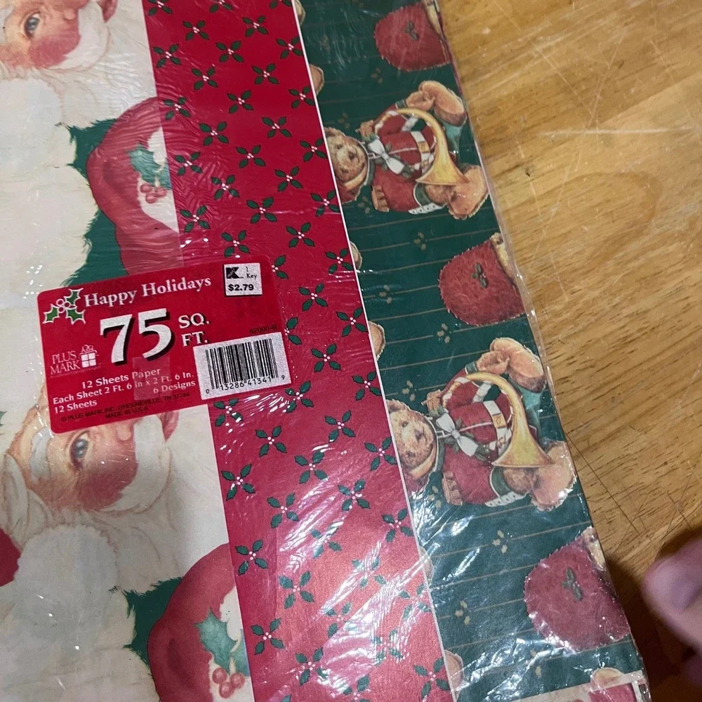 Vtg Plus Mark Christmas Wrapping 24 Sheets 150 Sq Ft Santa Poinsettia 2pk NEW